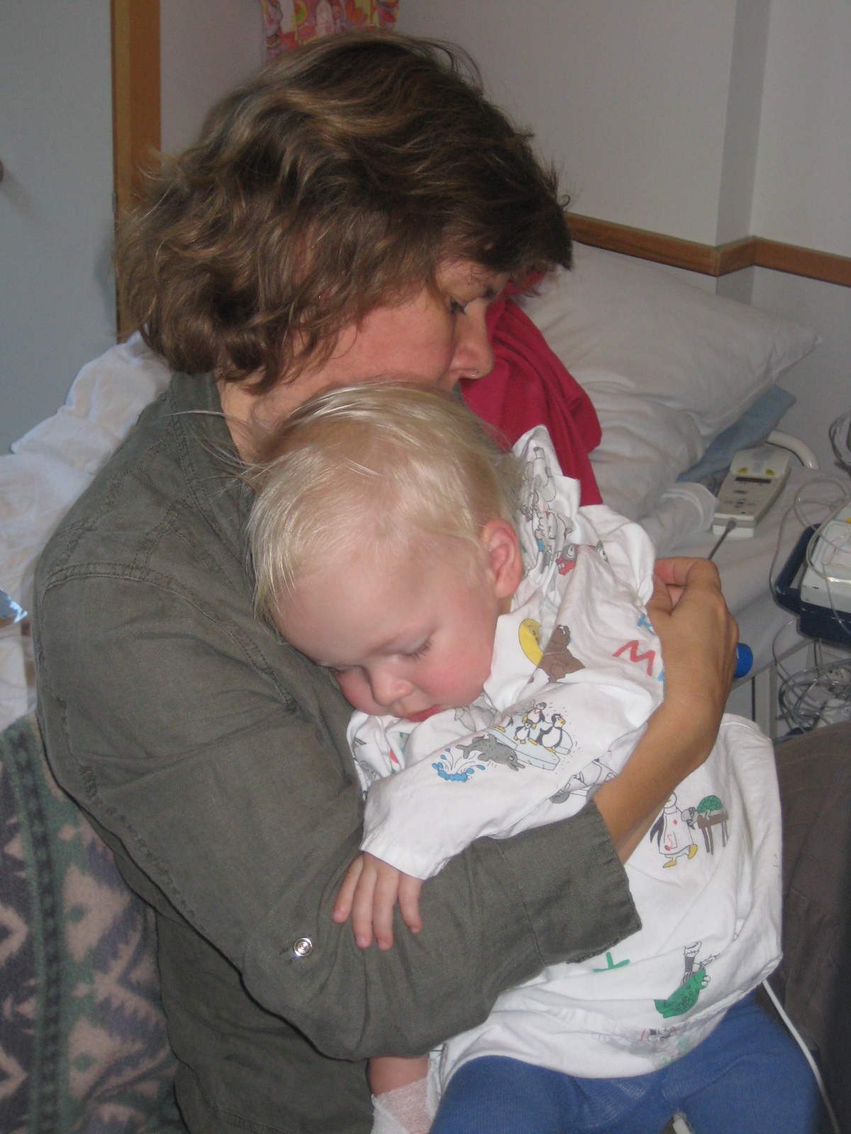 Maminka poklepava Vitkovy plice